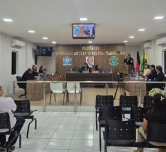 Vereadores participam de mais uma sess�o ordin�ria da c�mara de S�o Mamede realizada nesta segunda-feira (4)