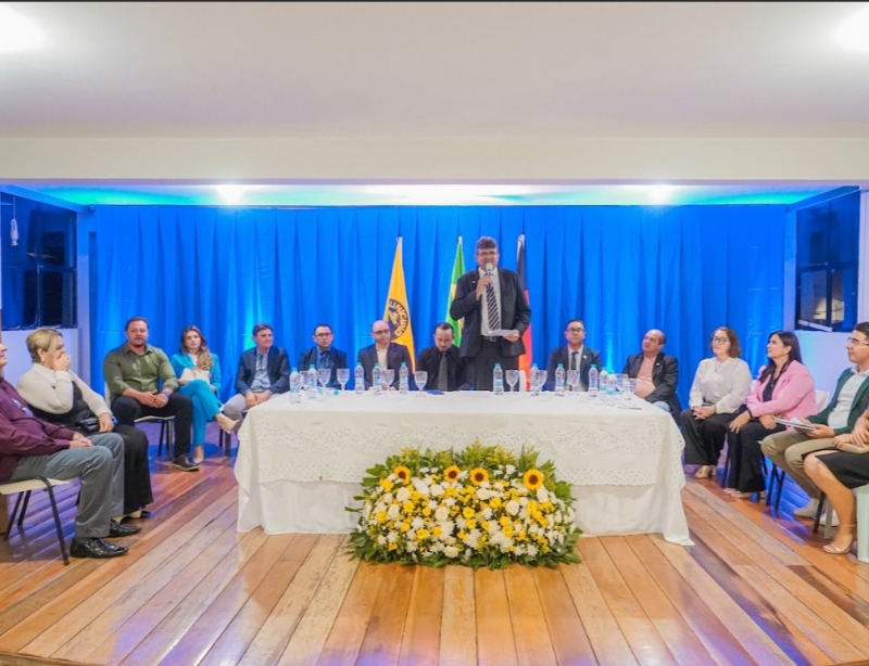 C�mara de S�o Mamede realiza sess�o solene de entrega de t�tulos